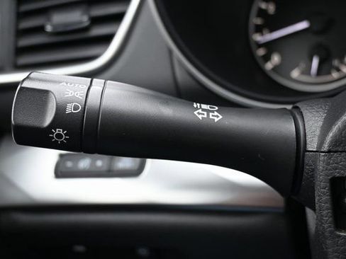 Used 2023 Nissan Maxima SL image 39