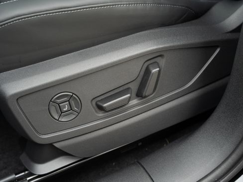 New 2026 Audi SQ5 Premium Plus AWD/4WD image 22