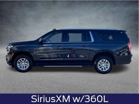 Used 2024 Chevrolet Suburban LT image 7