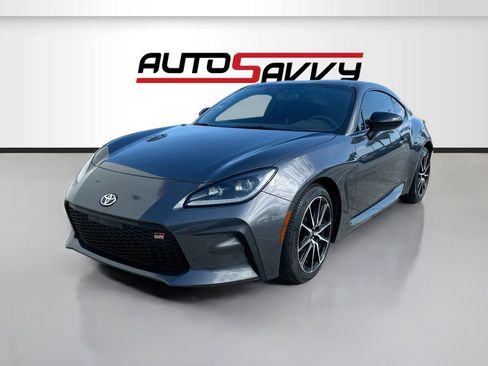 Used 2023 Toyota GR86 Premium w/ ALL Weather Mat Package (TMS) RWD image 3
