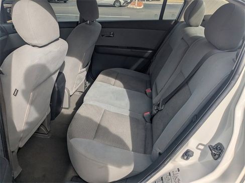 Used 2011 Nissan Sentra 2.0 SR image 13
