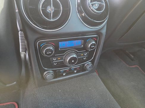 Used 2014 Jaguar XJ R LWB RWD image 23