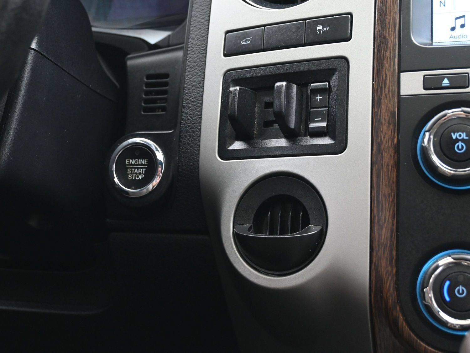 Used 2016 Ford Expedition King Ranch RWD image 38