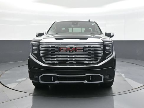 Used 2022 GMC Sierra 1500 Denali AWD/4WD image 2