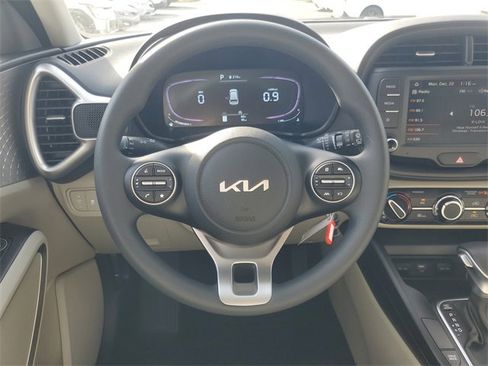 New 2025 Kia Soul LX w/ LX Technology Package image 10