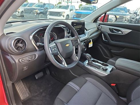New 2025 Chevrolet Blazer LT image 11