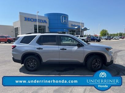 New 2025 Honda Pilot TrailSport