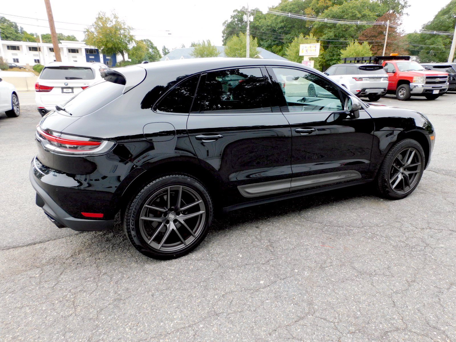 Used 2023 Porsche Macan Turbo AWD/4WD image 5