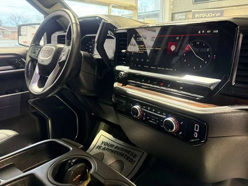 Used 2025 GMC Sierra 1500 SLT image 50