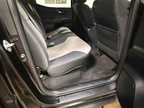 Used 2021 Toyota Tacoma TRD Off-Road w/ Technology Package image 66