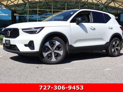 Used 2025 Volvo XC40 B5 Plus w/ Climate Package