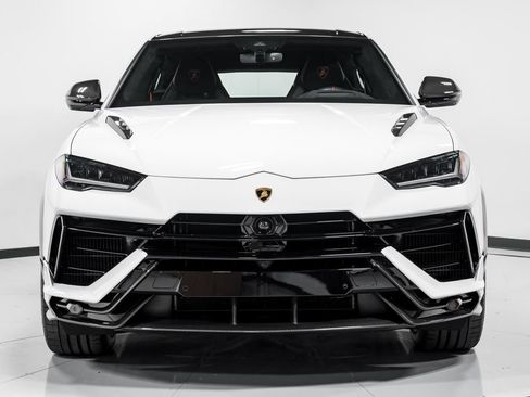 Used 2024 Lamborghini Urus Performante AWD/4WD image 8