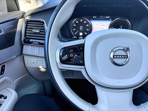 Used 2022 Volvo XC90 T8 Inscription w/ Advanced Package AWD/4WD image 21