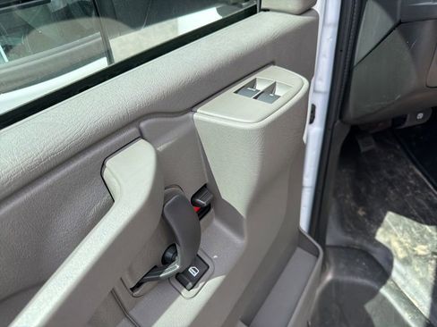 New 2025 Chevrolet Express 3500 w/ Power Convenience Package image 10