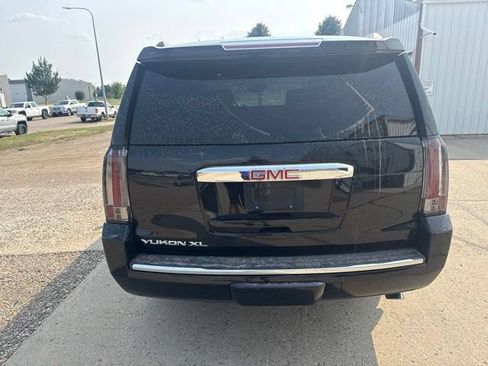 Used 2018 GMC Yukon XL Denali w/ Open Road Package AWD/4WD image 11