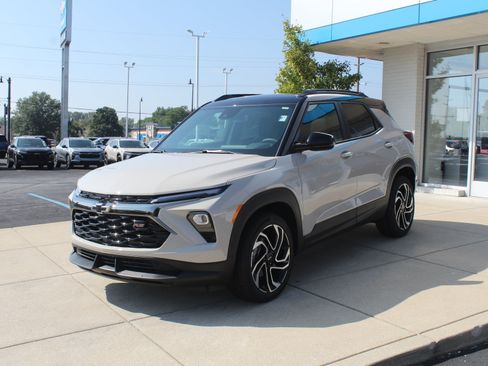 New 2026 Chevrolet TrailBlazer RS w/ Convenience Package AWD/4WD image 9