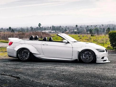 Used 2011 BMW M3 Convertible RWD image 10