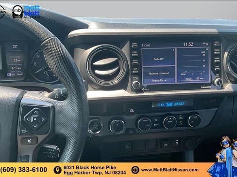 Used 2021 Toyota Tacoma TRD Sport AWD/4WD image 5