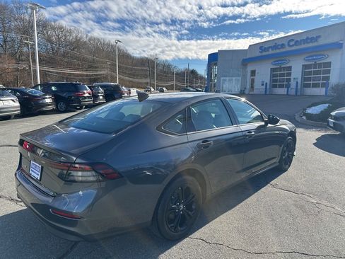 Used 2025 Honda Accord SE image 5