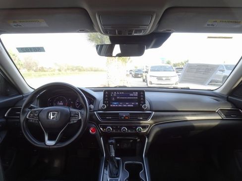 Used 2021 Honda Accord EX-L image 11