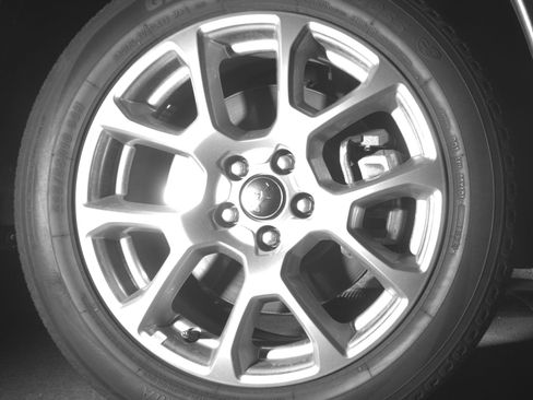 Used 2025 Jeep Compass Limited image 13