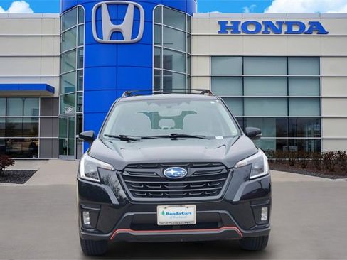 Used 2023 Subaru Forester Sport image 6