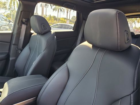 Used 2025 Acura RDX SH-AWD image 17