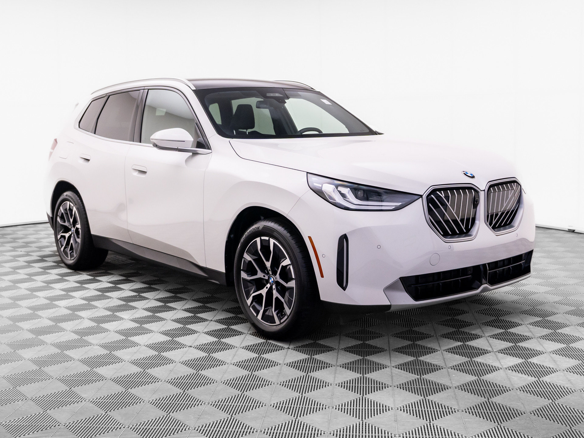 Certified 2025 BMW X3 xDrive30i AWD/4WD image 8