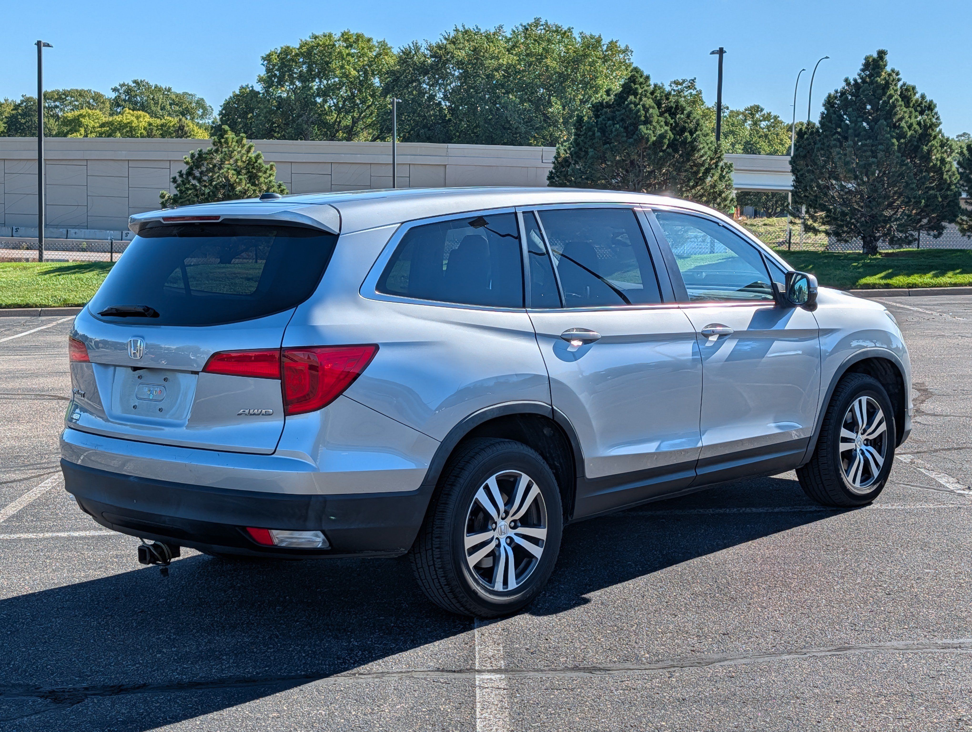 Used 2016 Honda Pilot EX-L image 4