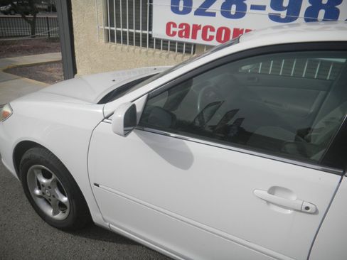 Used 2002 Toyota Camry XLE image 3