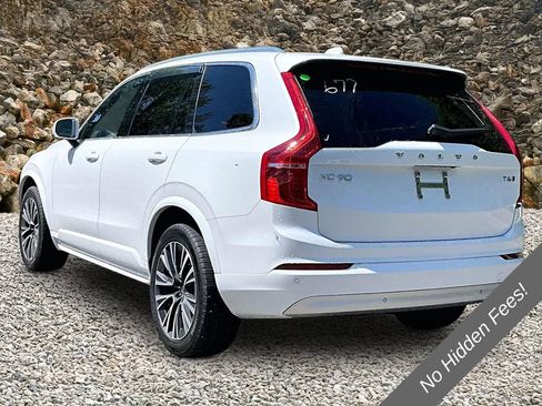 Used 2022 Volvo XC90 T6 Momentum AWD/4WD image 11