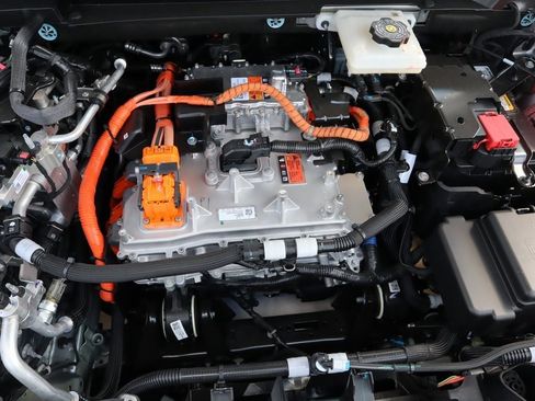 New 2025 Chevrolet Equinox EV LT w/ Convenience Package II image 18