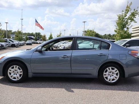 Used 2010 Nissan Altima 2.5 S FWD image 5