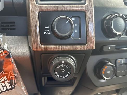 Used 2017 Ford F150 XL w/ Equipment Group 101A Mid AWD/4WD image 15