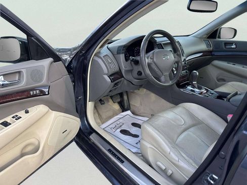 Used 2011 INFINITI G37 x Sedan w/ Premium Pkg AWD/4WD image 12