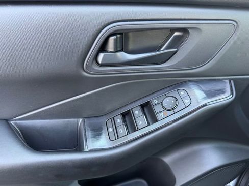 Certified 2025 Nissan Rogue S FWD image 12