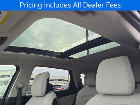New 2026 Kia Sportage EX w/ EX Panorama Roof Package FWD image 17