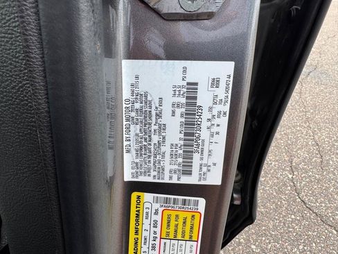 Used 2013 Ford Fusion S FWD image 38