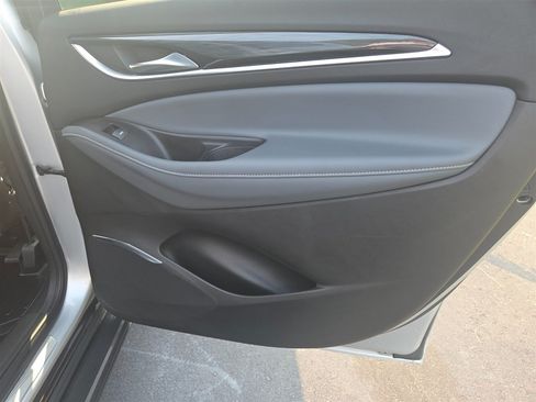 Used 2019 Buick Enclave Premium w/ LPO, Touring Package FWD image 10