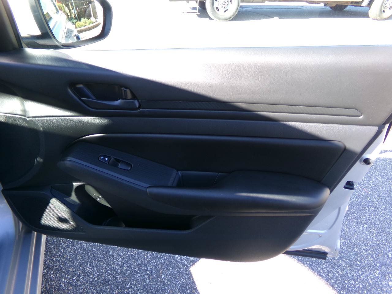 Used 2023 Nissan Altima 2.5 S FWD image 19