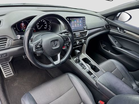 Used 2018 Honda Accord Sport image 7