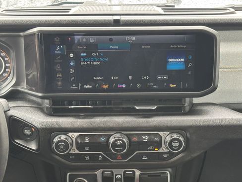 Used 2025 Jeep Wrangler Sport S image 18