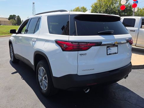 Used 2022 Chevrolet Traverse LT FWD image 15