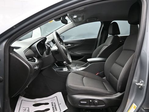 Used 2023 Chevrolet Malibu LT FWD image 9