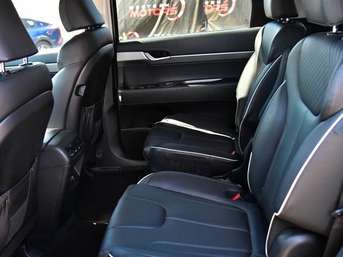 Used 2024 Hyundai Palisade SEL FWD image 38