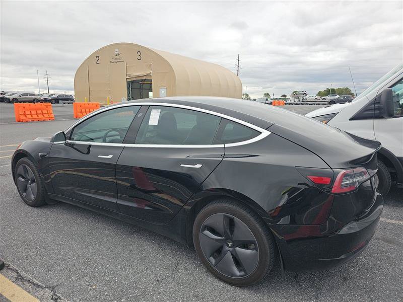 Used 2020 Tesla Model 3 Standard Range Plus RWD image 5