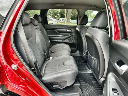 Used 2019 Hyundai Santa Fe SE AWD/4WD image 18