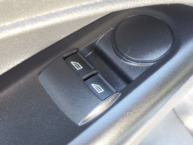 Used 2019 Ford Transit Connect XL FWD image 27