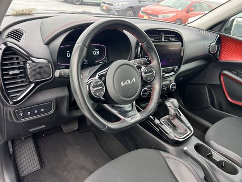 Certified 2023 Kia Soul GT-Line image 24