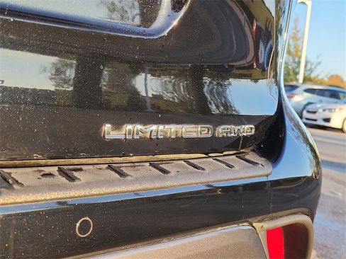 Used 2022 Toyota Highlander Limited image 5